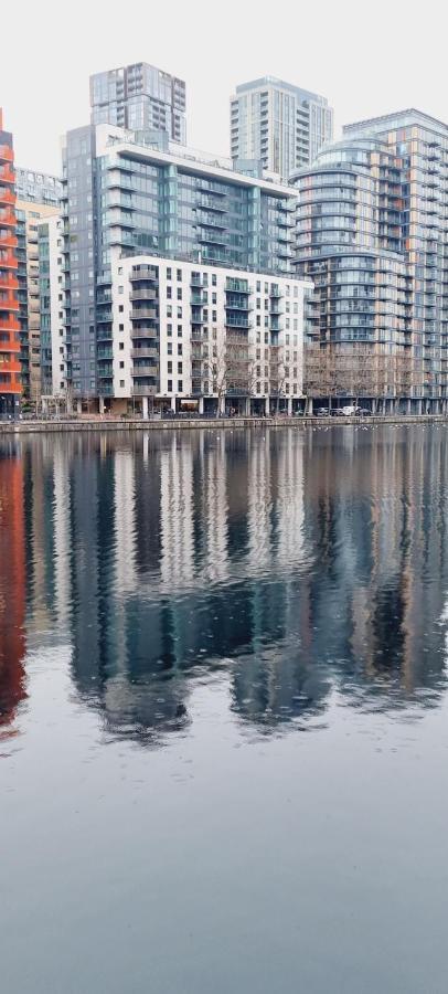 Luxury Waterside Apartment Canary Wharf London Eksteriør bilde